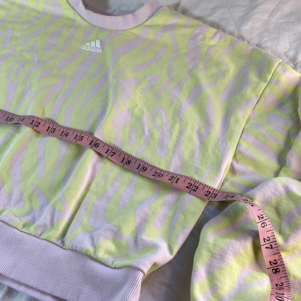 Adidas Light Yellow and Pale Pink Patterned Sweatshirt - Picture 4 of 7
